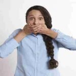 5 Situation where you should stay silent